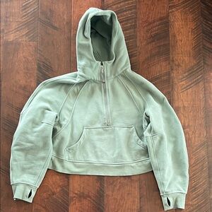 Lululemon Scuba Cropped Half Zip